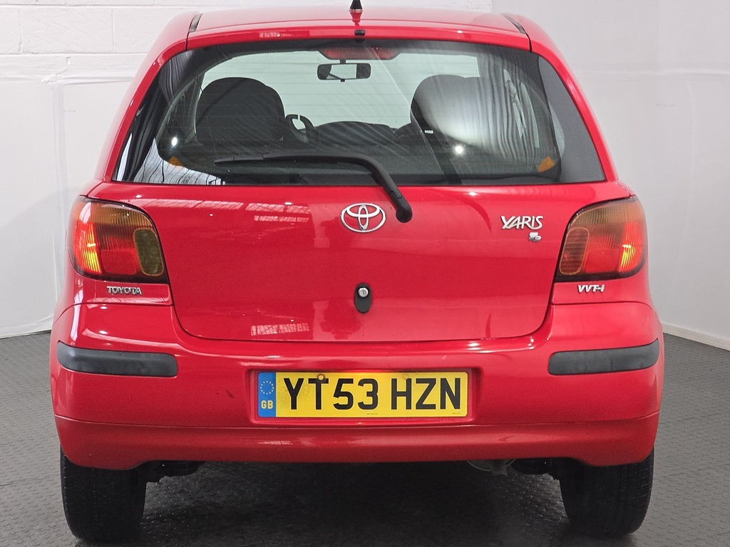 Toyota Yaris 1.0 T2 Multimode Silver #9