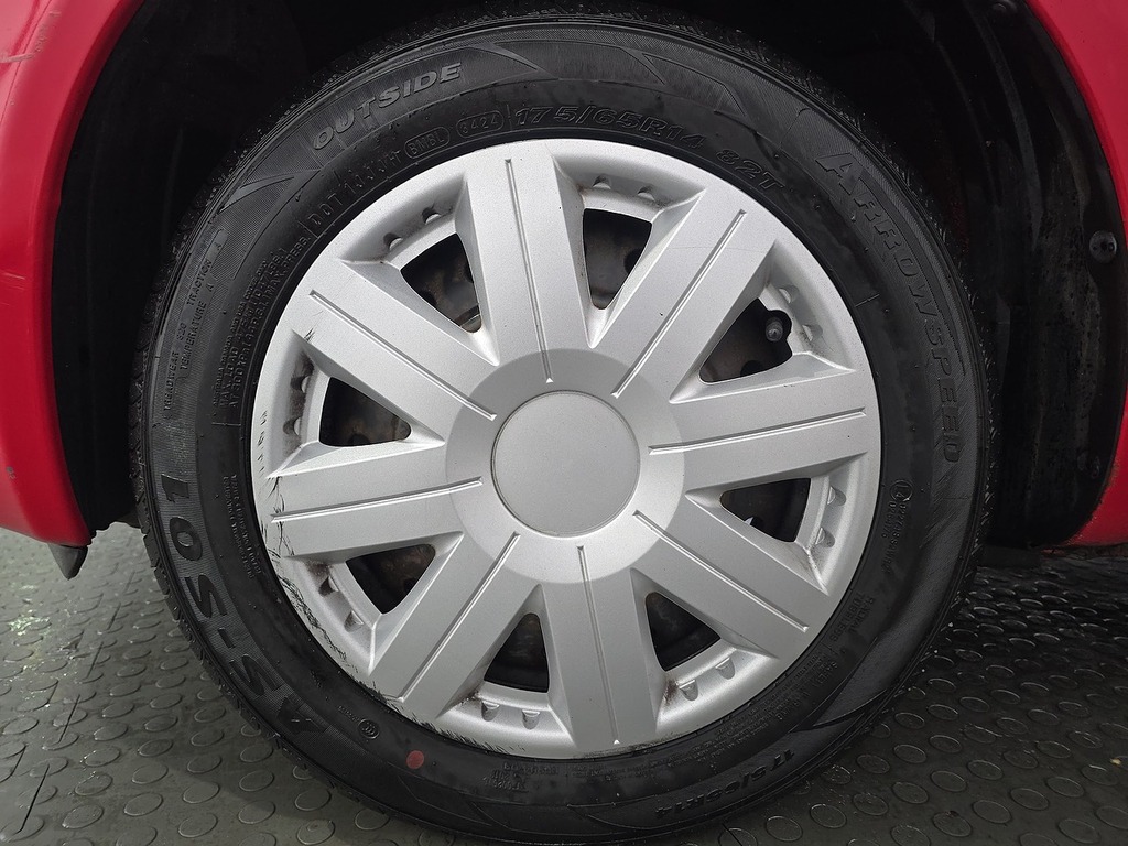 Toyota Yaris 1.0 T2 Multimode Silver #19