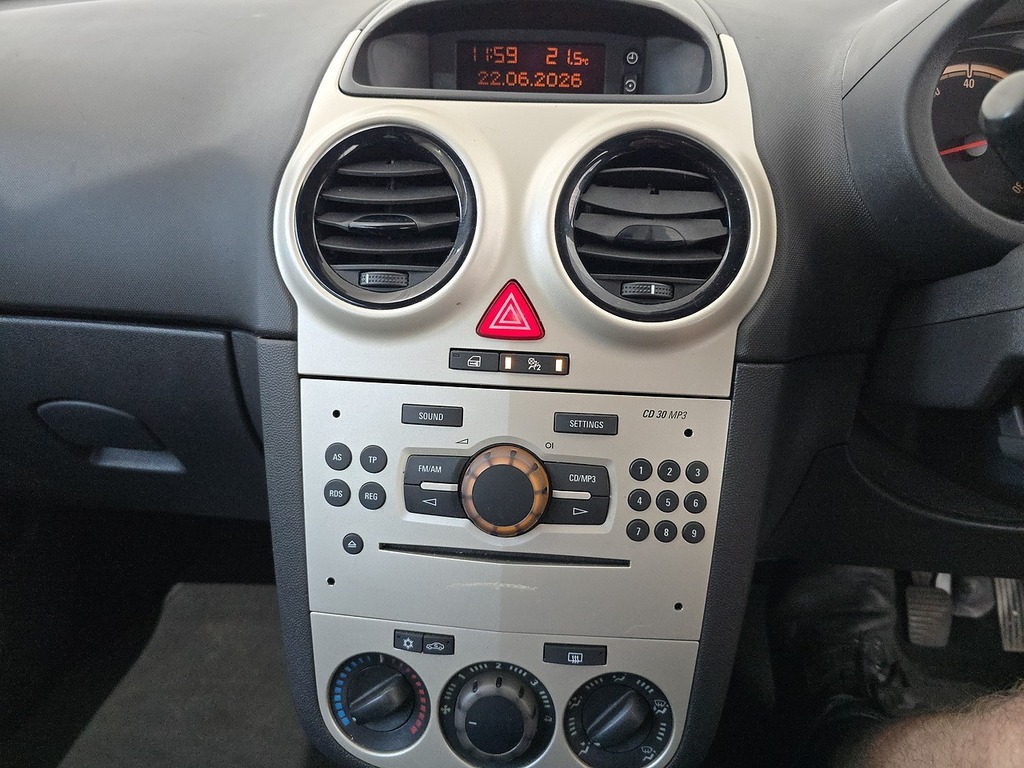 Vauxhall Corsa 1.2 Sxi 16V Silver #14