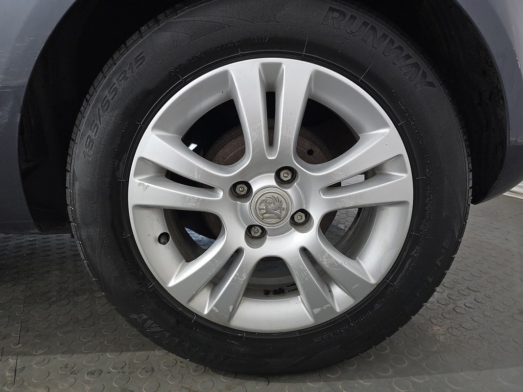 Vauxhall Corsa 1.2 Sxi 16V Silver #21