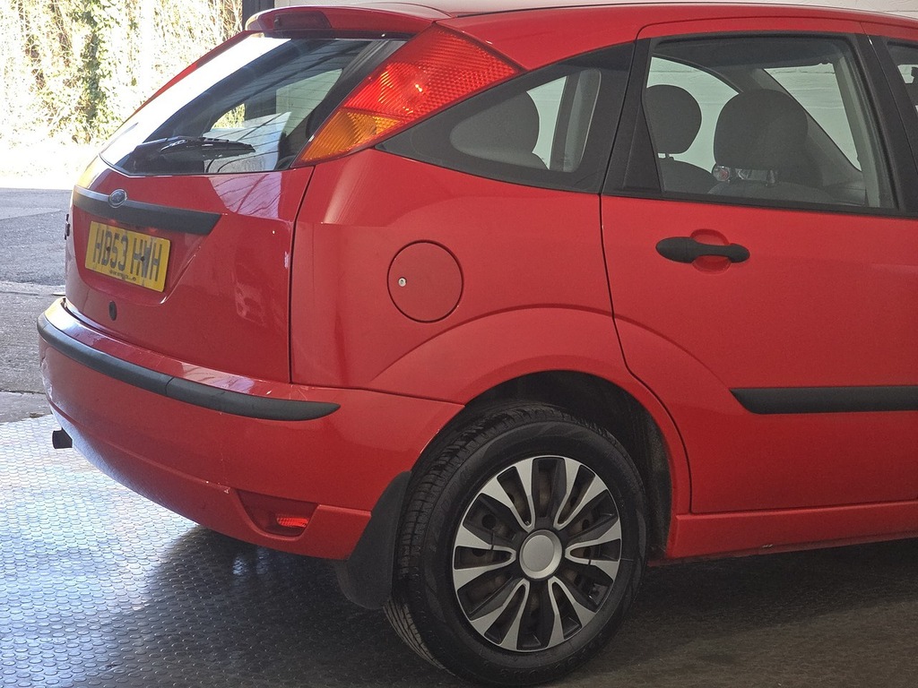 Ford Focus 1.6I 16V Zetec Blue #12