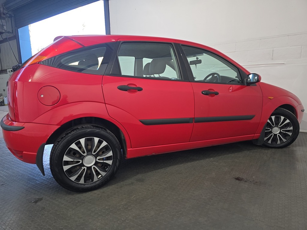 Ford Focus 1.6I 16V Zetec Blue #14