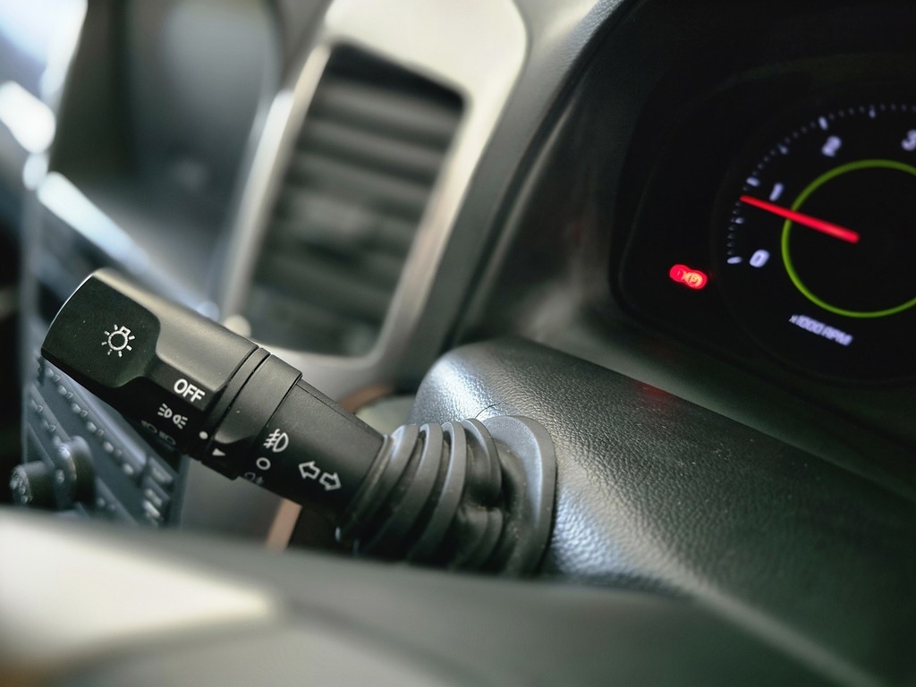 Chevrolet Captiva Vcdi Ls Silver #33