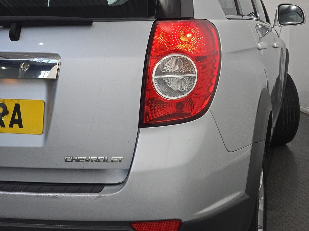 Chevrolet Captiva Vcdi Ls Silver #27