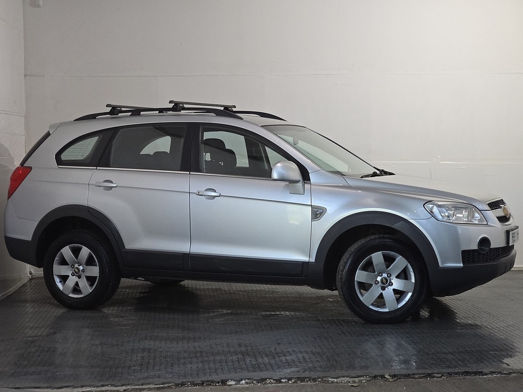 Chevrolet Captiva Vcdi Ls Silver #12