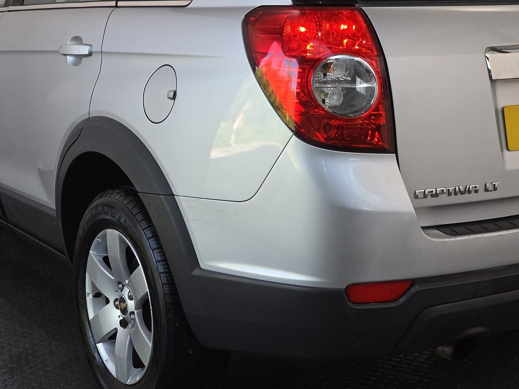 Chevrolet Captiva Vcdi Ls Silver #25