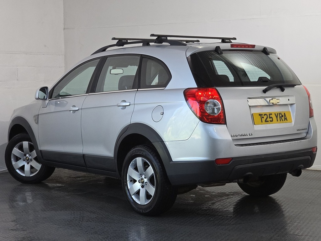 Chevrolet Captiva Vcdi Ls Silver #11