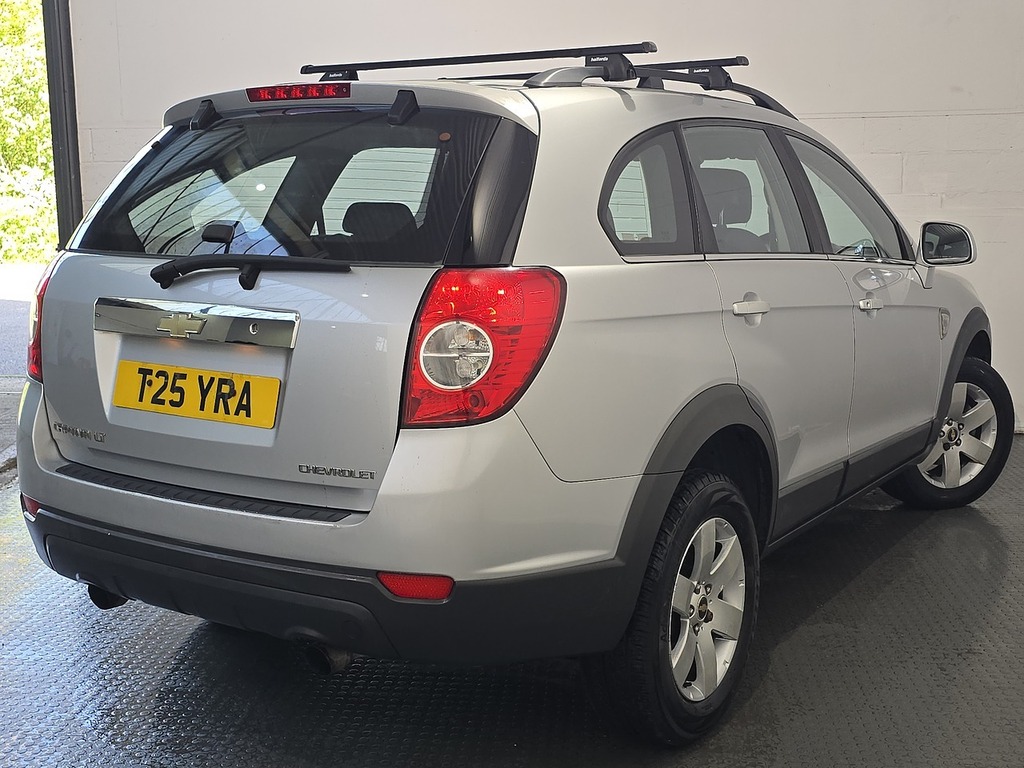 Chevrolet Captiva Vcdi Ls Silver #23