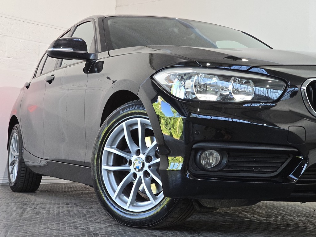 BMW 1 Series 118I Se MF17FHN Black #4