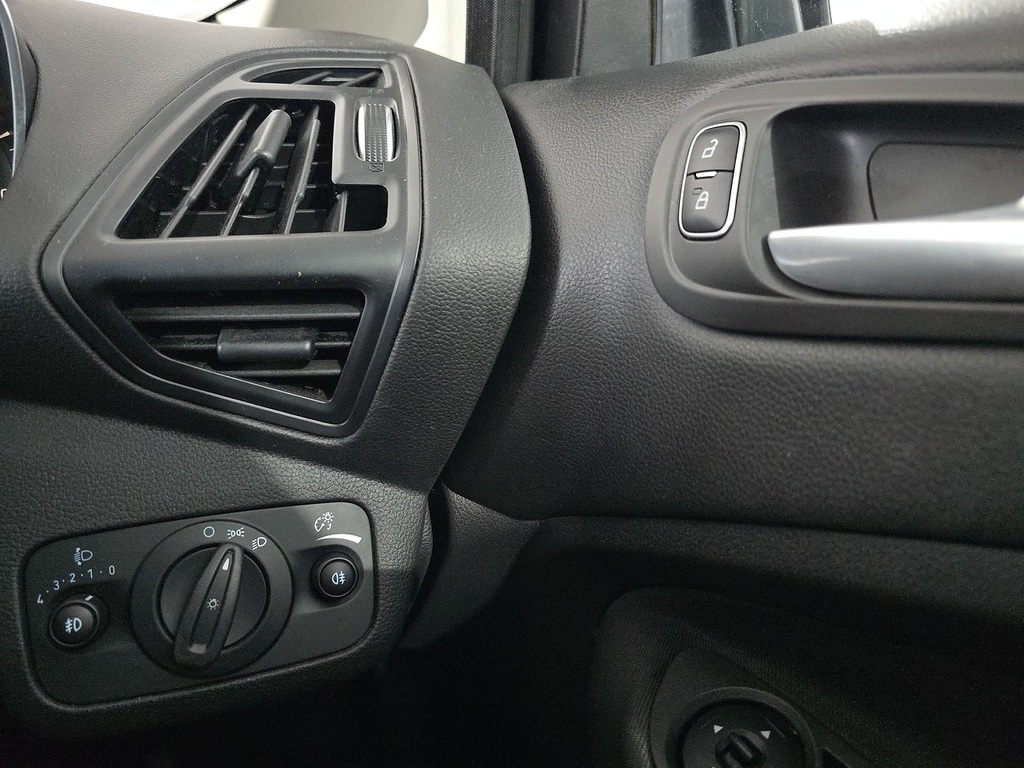 Ford C-Max 1.6 125 Zetec 5Dr, Under 18400 Miles, 4 Services, Silver #45