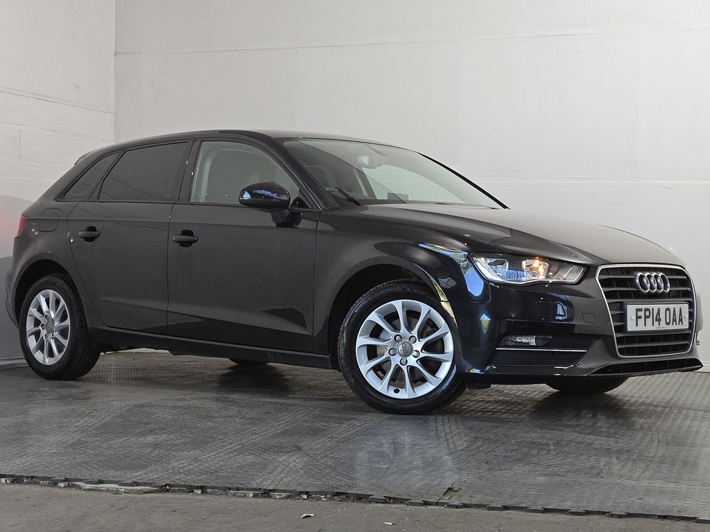 Audi A3 Tdi Se Black #3