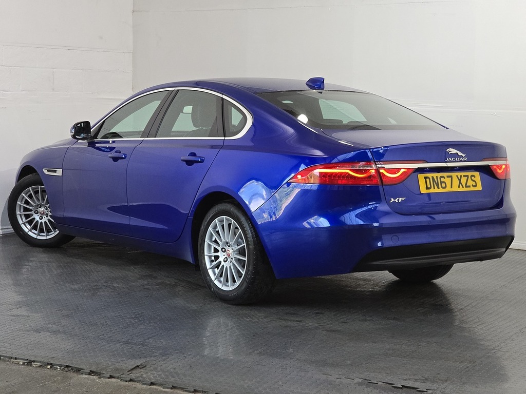 Jaguar XF 2.0D 180 Prestige  #20