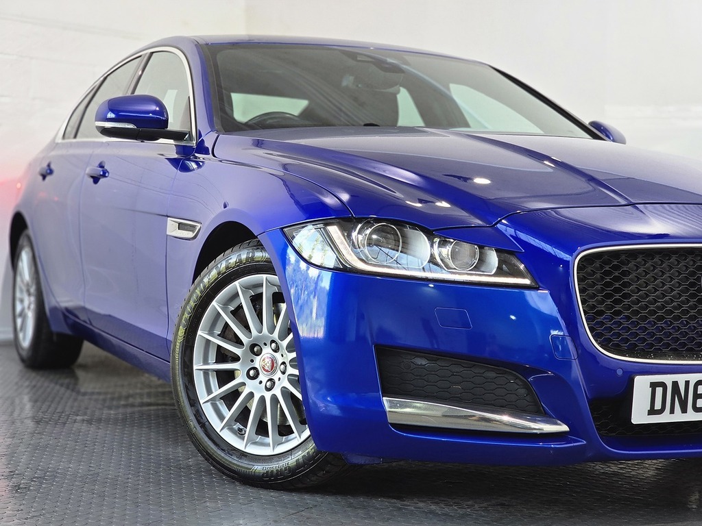 Jaguar XF D Prestige Blue #6
