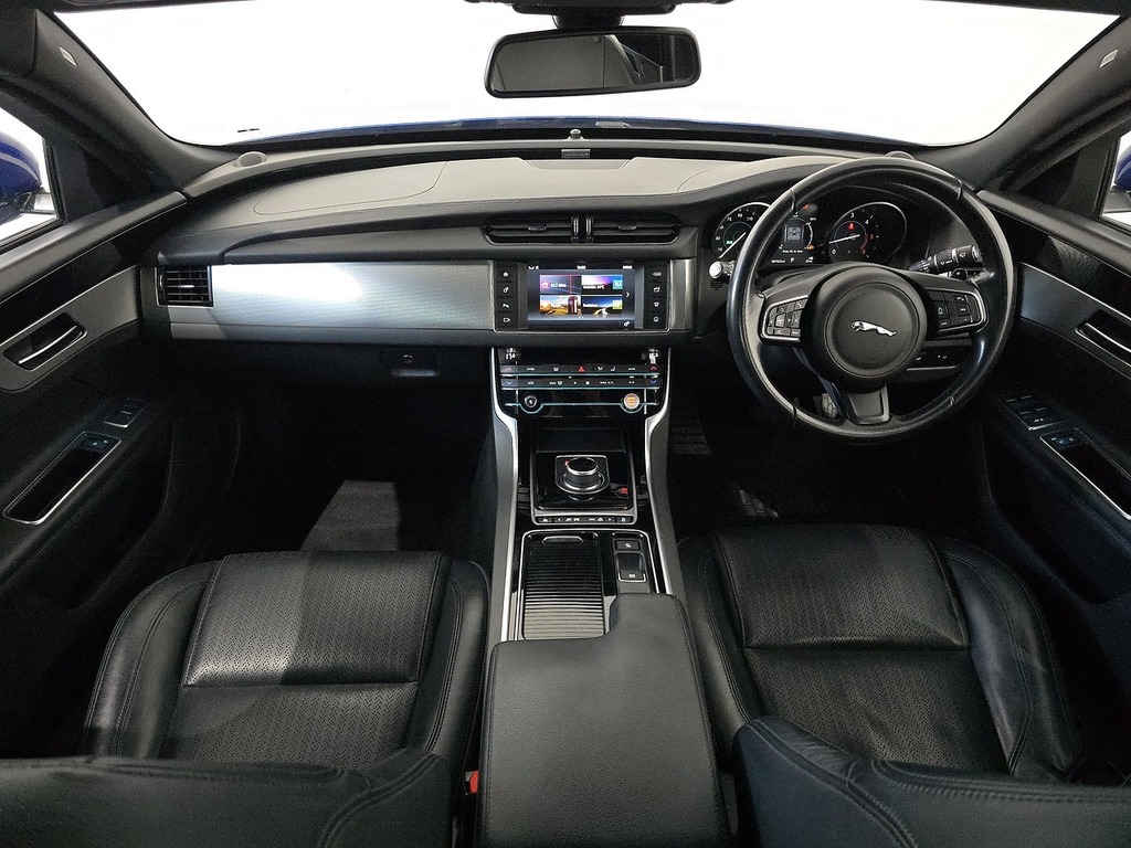 Jaguar XF 2.0D 180 Prestige  #65