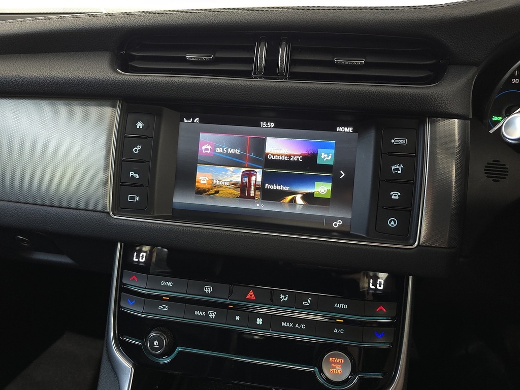 Jaguar XF 2.0D 180 Prestige  #44
