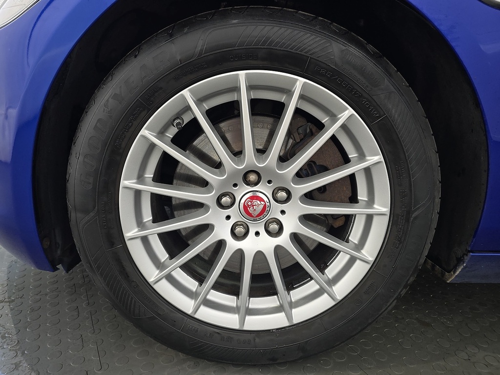 Jaguar XF 2.0D 180 Prestige  #71