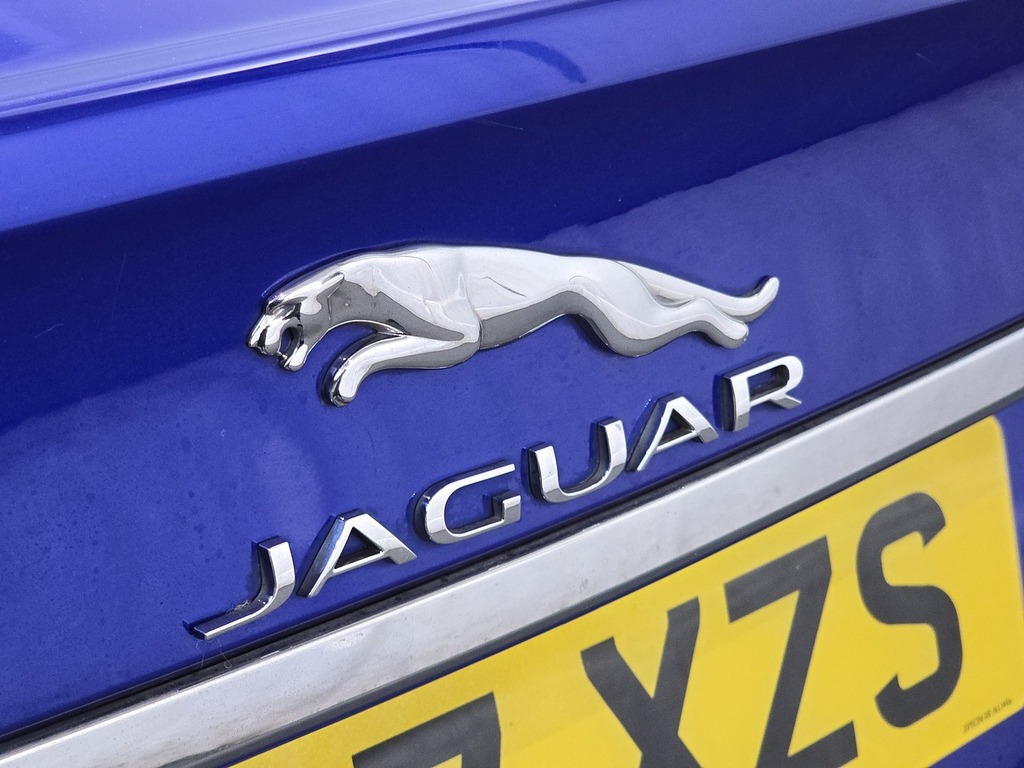 Jaguar XF 2.0D 180 Prestige  #28