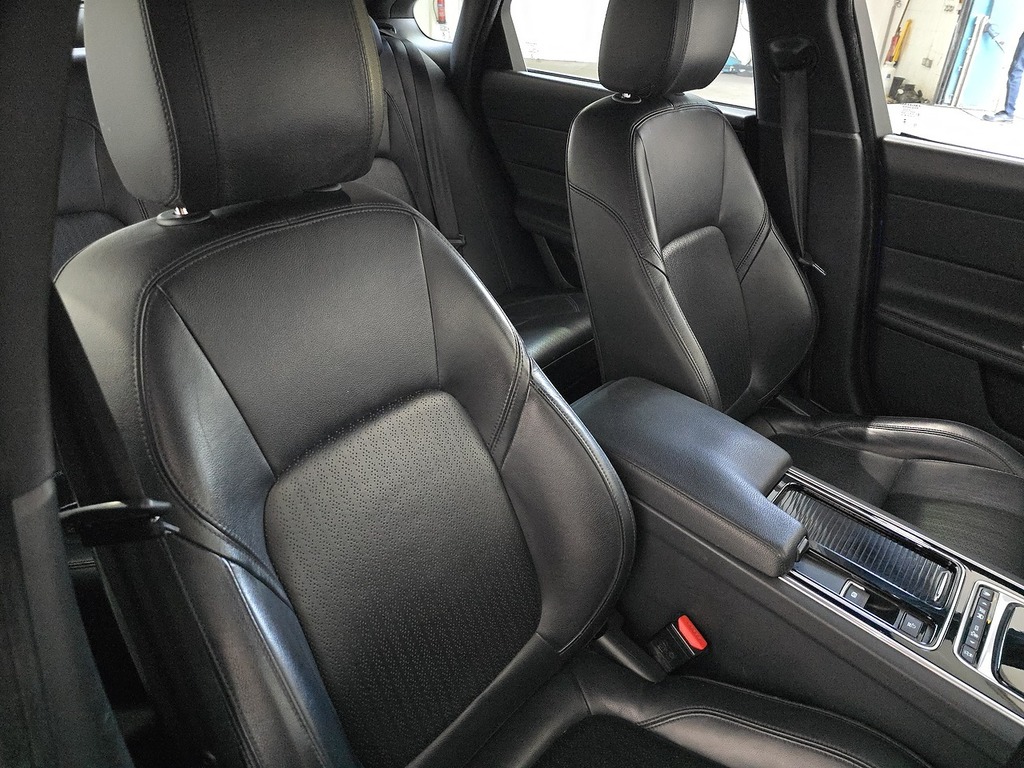 Jaguar XF 2.0D 180 Prestige  #60