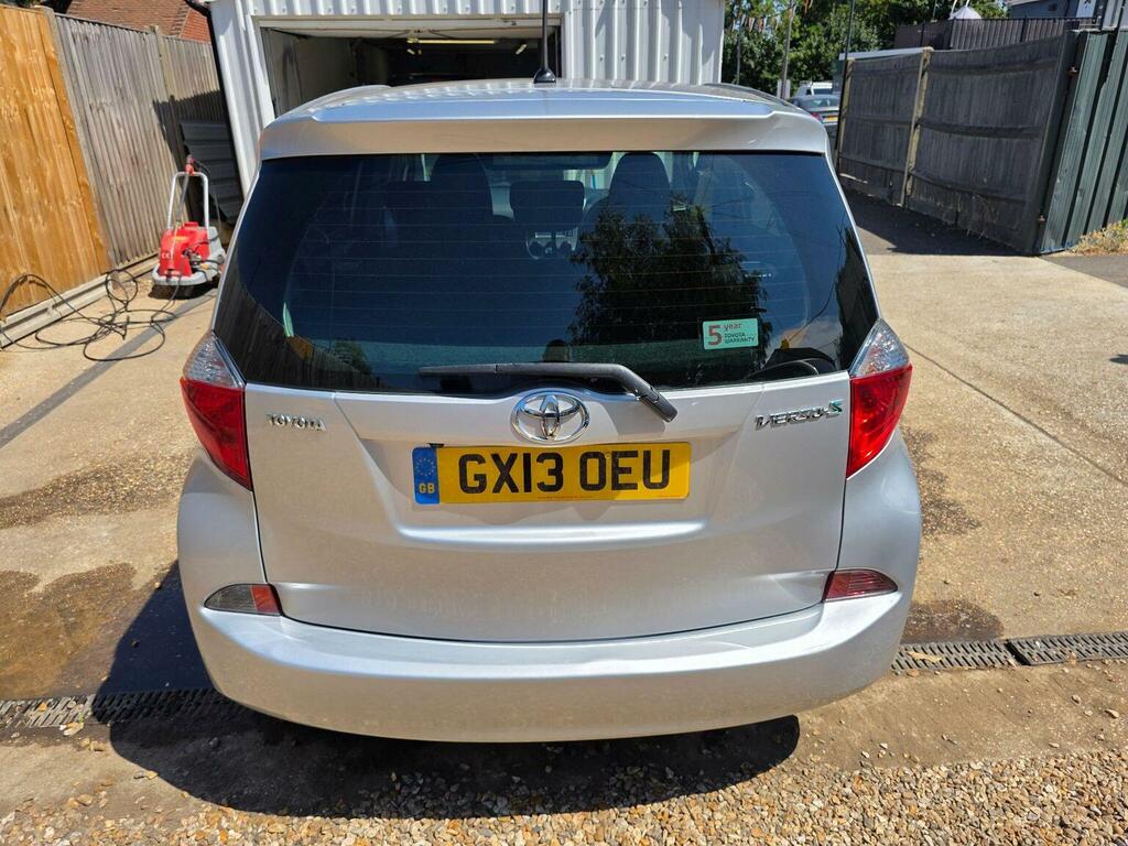 Toyota Verso-S Mpv 1.33 Dual Vvt-i T Spirit Euro 5 201313 Silver #4