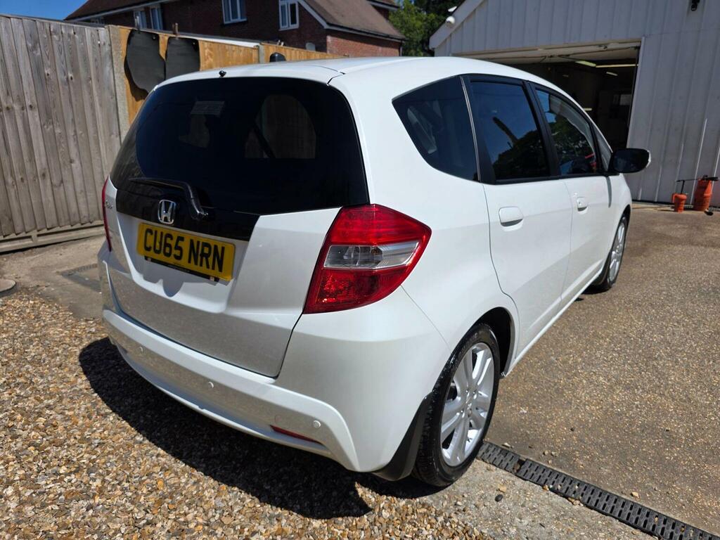 Honda Jazz Hatchback 1.4 I-vtec Es Plus Euro 5 201565 White #3