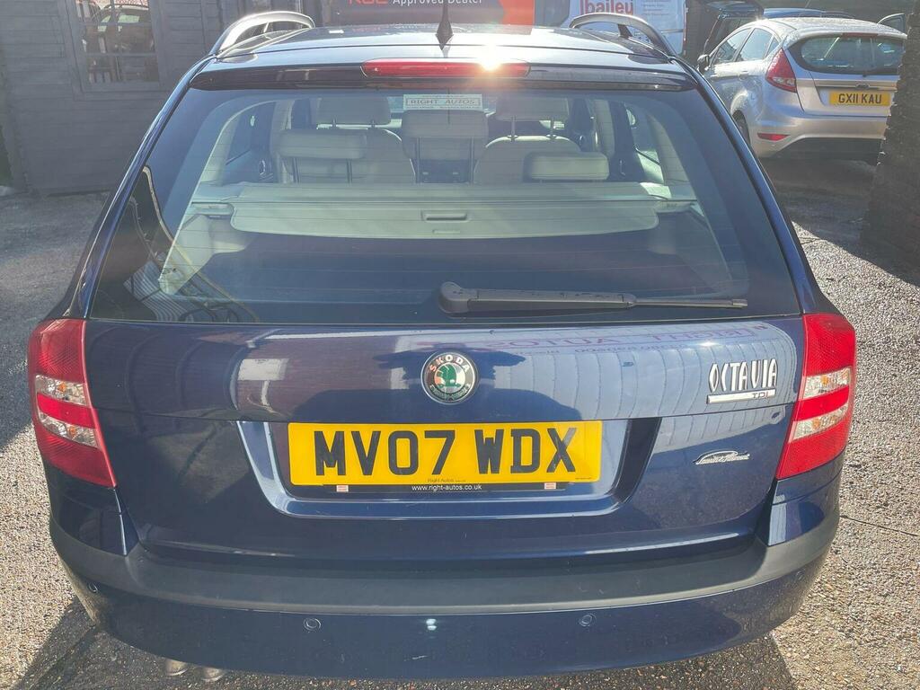 Skoda Octavia Scout Tdi Blue #15