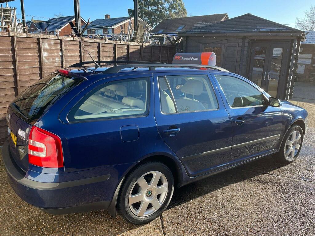 Skoda Octavia Scout Tdi Blue #16