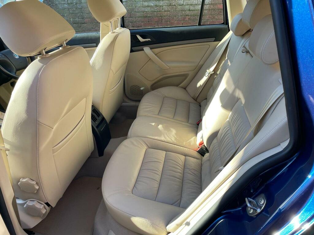 Skoda Octavia Scout Tdi Blue #40