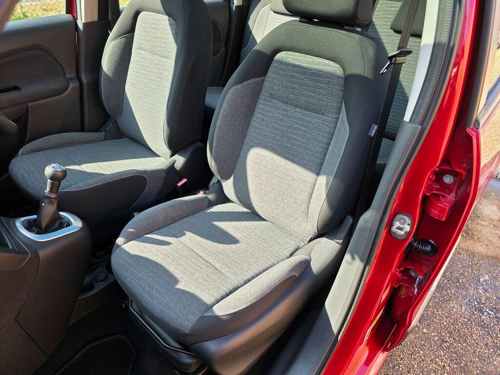 Citroen C3 Picasso  Red #30