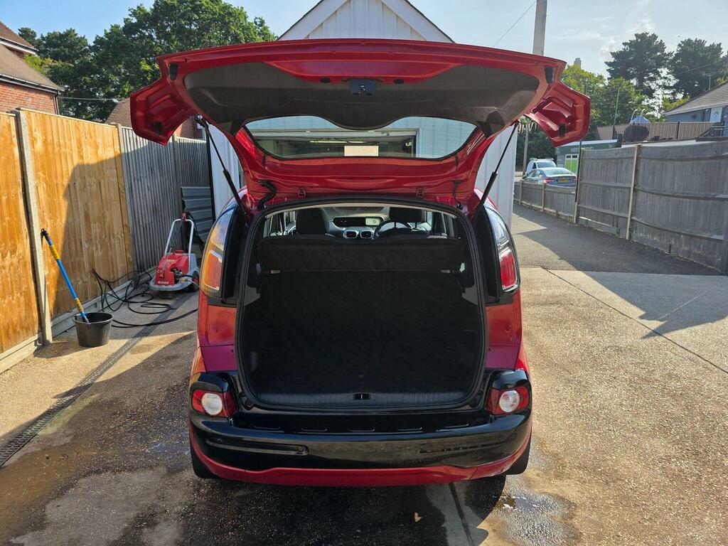 Citroen C3 Picasso  Red #31