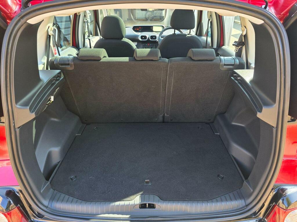 Citroen C3 Picasso  Red #33