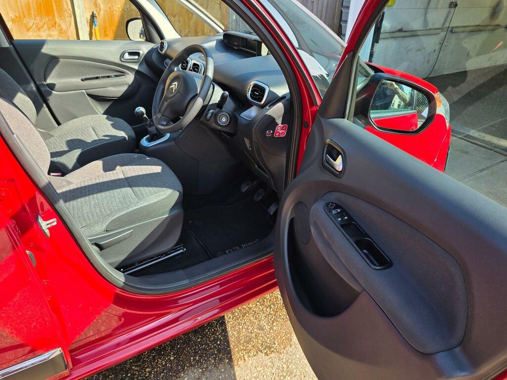 Citroen C3 Picasso  Red #13