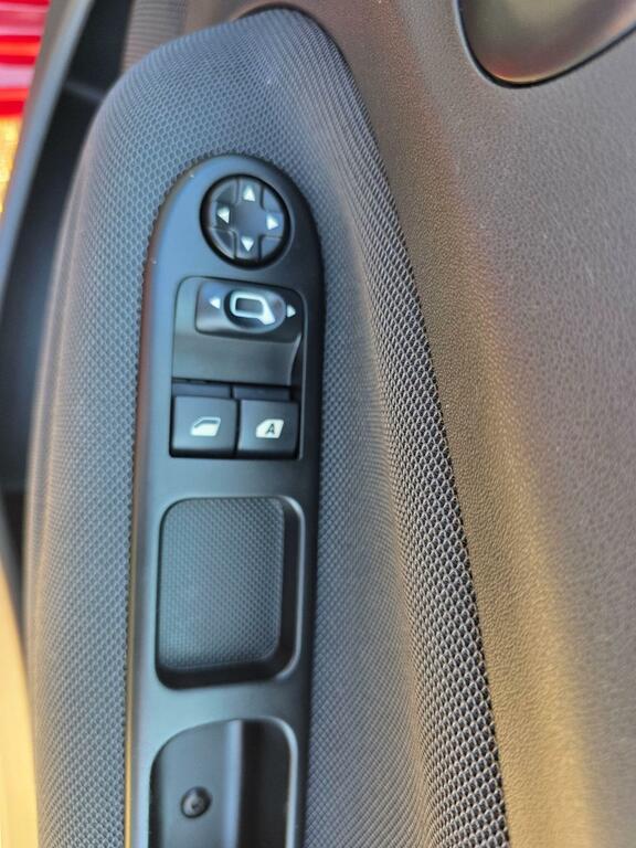 Citroen C3 Picasso  Red #15