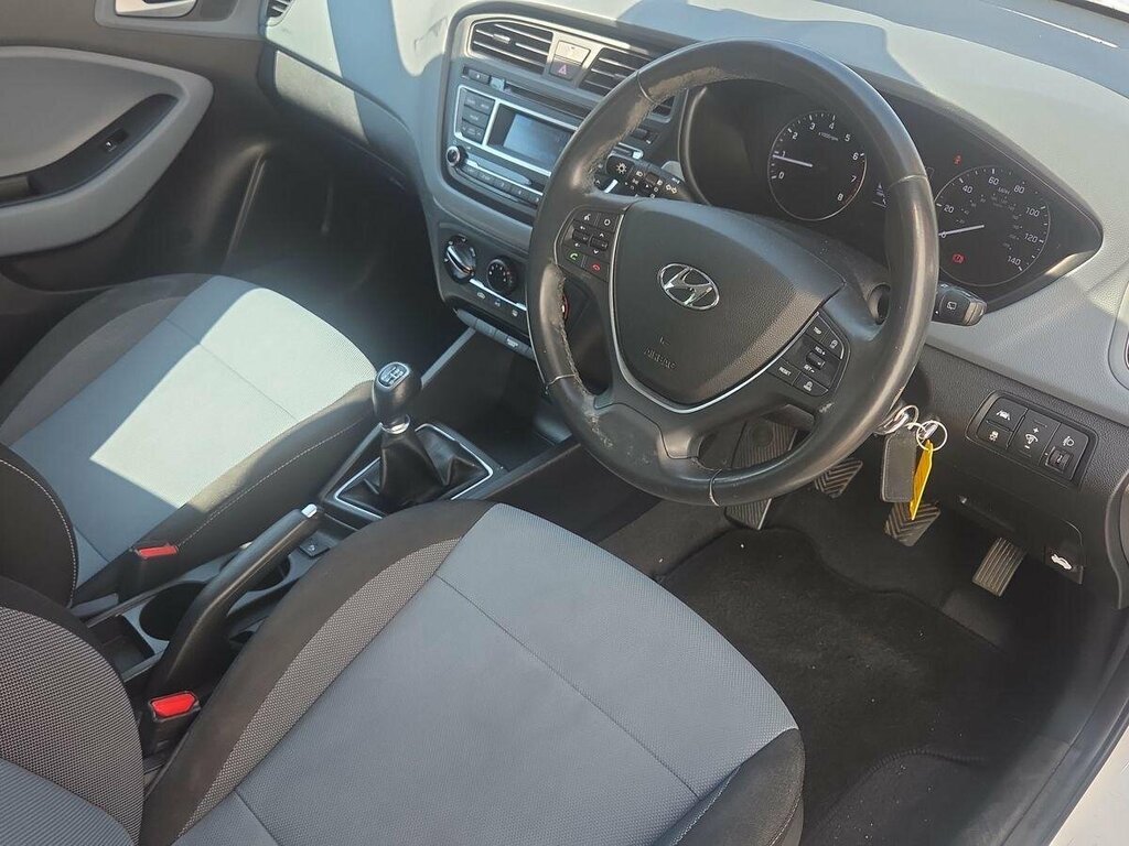 Hyundai I20 1.2 Se - 2017 66 White #6