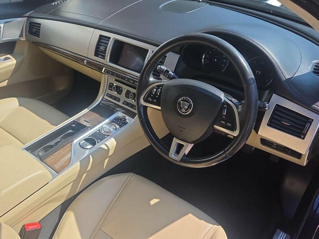 Jaguar XF 2.2D Luxury - 2015 15 Blue #6