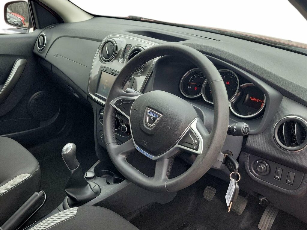 Dacia Sandero 0.9 Tce Laureate - 2017 17 FX17TWP Red #6