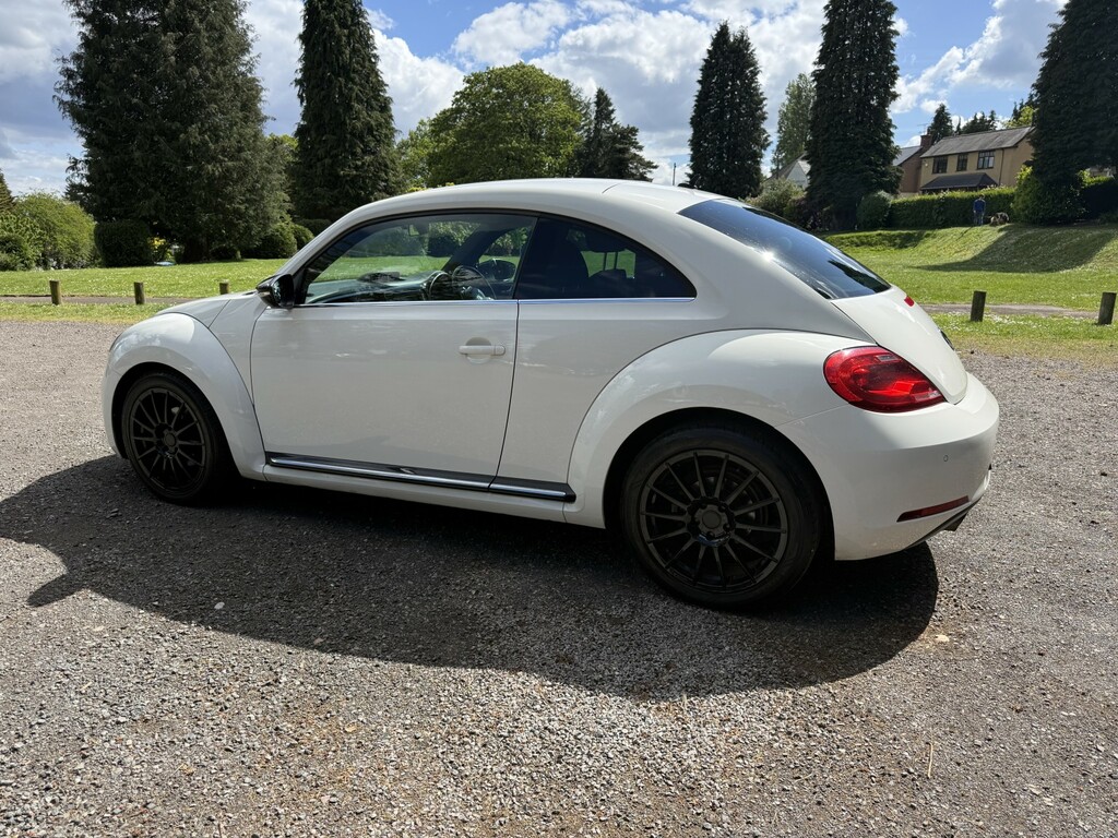 Volkswagen Beetle Hatchback 1.4 Tsi Design Euro 5 201313 White #9