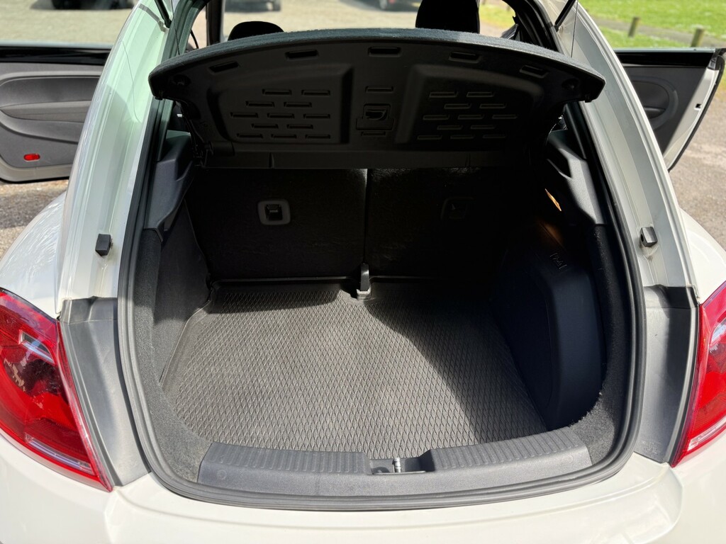 Volkswagen Beetle Hatchback 1.4 Tsi Design Euro 5 201313 White #27