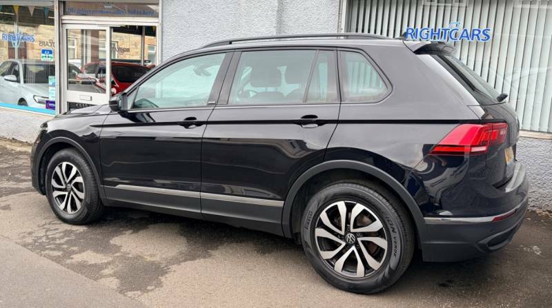 Volkswagen Tiguan 1.5 Tsi Active - 2021 21 SA21MLB Black #4