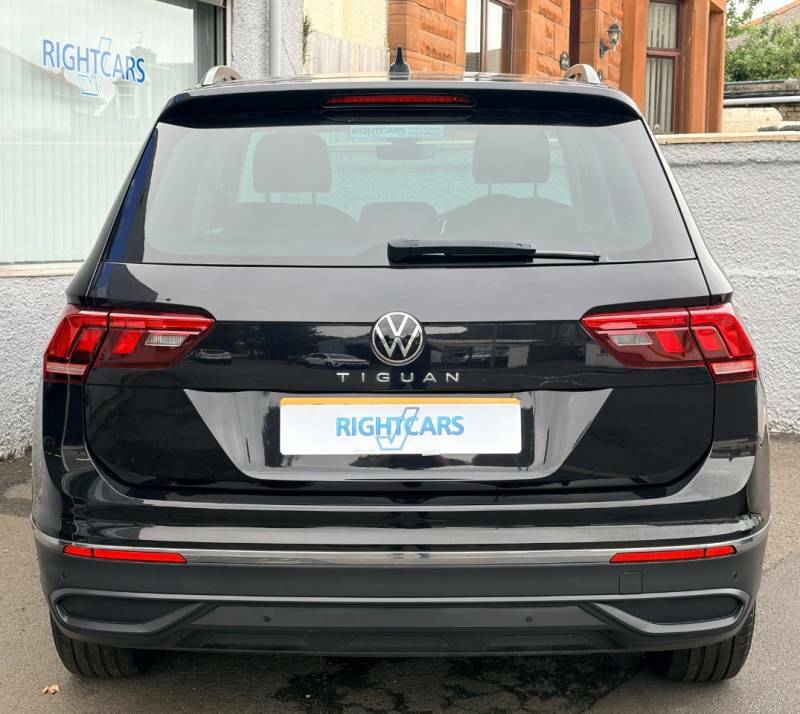 Volkswagen Tiguan 1.5 Tsi Active - 2021 21 SA21MLB Black #6