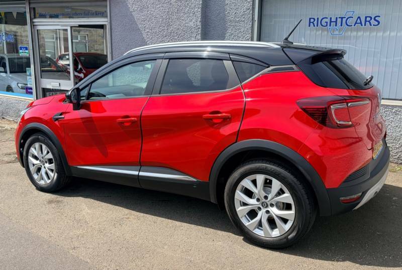 Renault Captur 1.3 Tce 130 Iconic - 2021 21 HV21YPJ Red #5