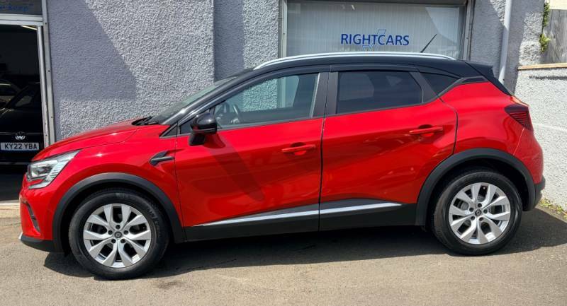 Renault Captur 1.3 Tce 130 Iconic - 2021 21 HV21YPJ Red #4