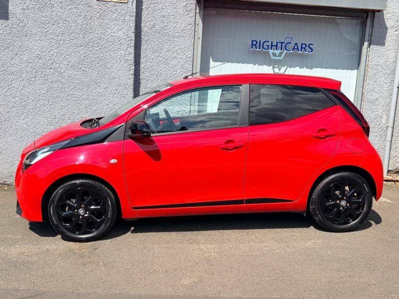 Toyota Aygo 1.0 Vvt-i X-trend - 2019 69 SA69GBV Red #4