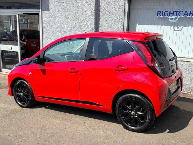 Toyota Aygo 1.0 Vvt-i X-trend - 2019 69 SA69GBV Red #5