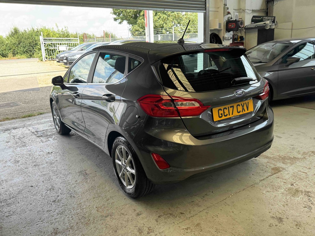 Ford Fiesta 1.1 Zetec GC17CXV Grey #4
