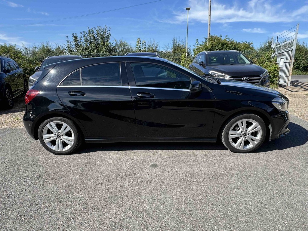 Mercedes-Benz A Class A180d Sport Premium HJ17ECW Black #2