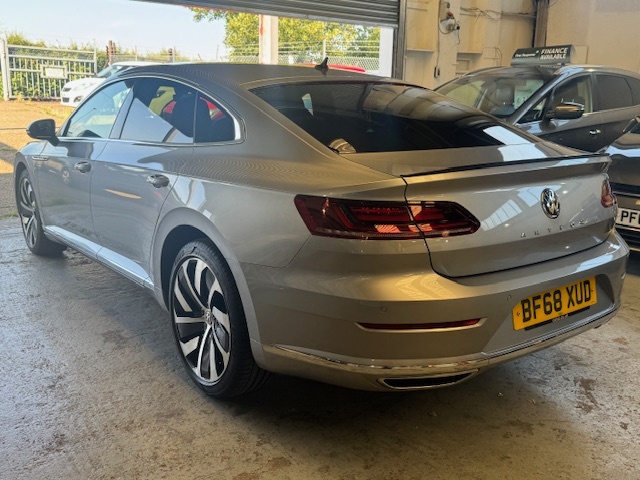 Volkswagen Arteon 2.0 Tdi R-line Silver #4