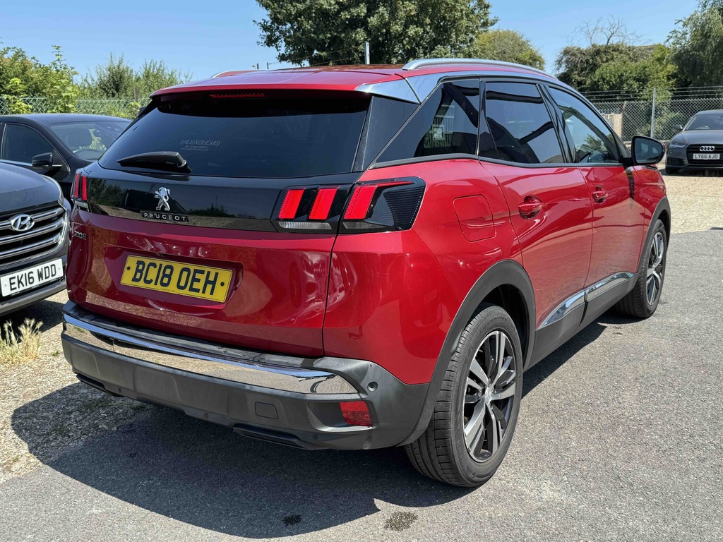 Peugeot 3008 1.5 Bluehdi Allure BC18OEH Red #3