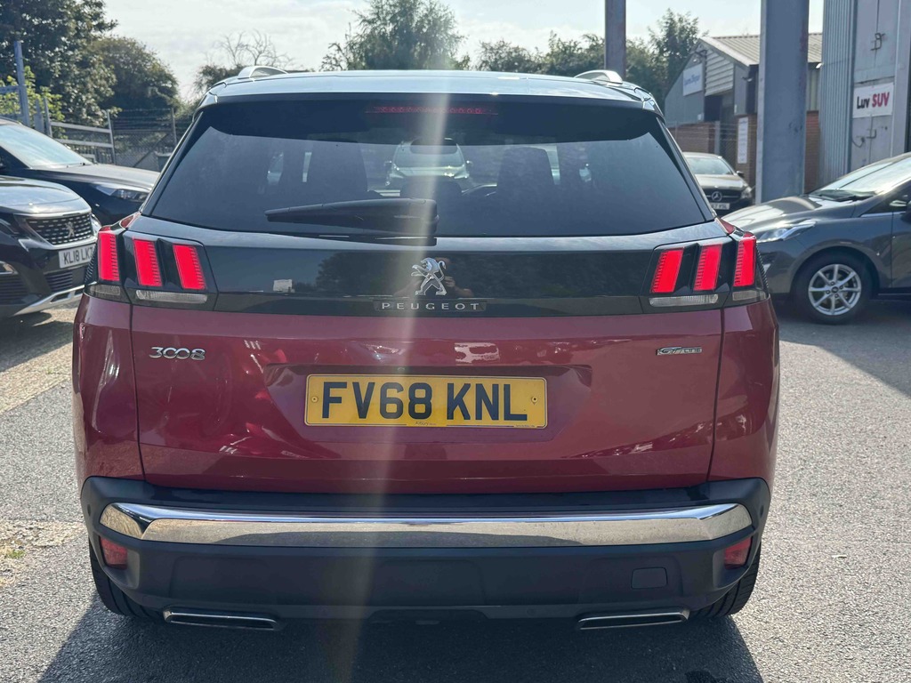 Peugeot 3008 1.5 Bluehdi Gt Line Premium Eat8 Red #4