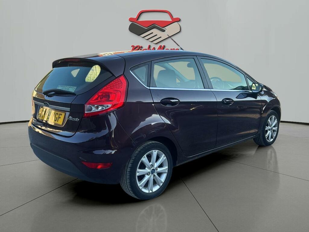 Ford Fiesta Zetec Red #5