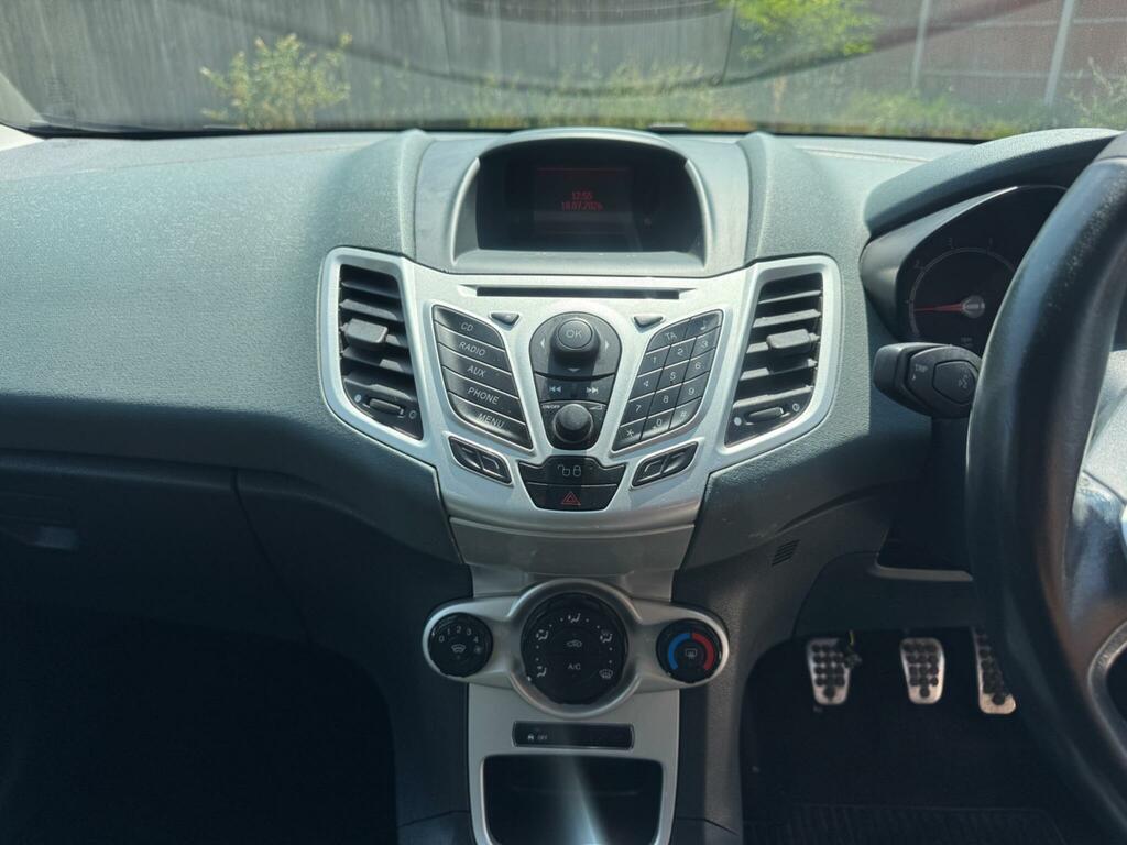 Ford Fiesta Edge U4816 Ulez Red #10